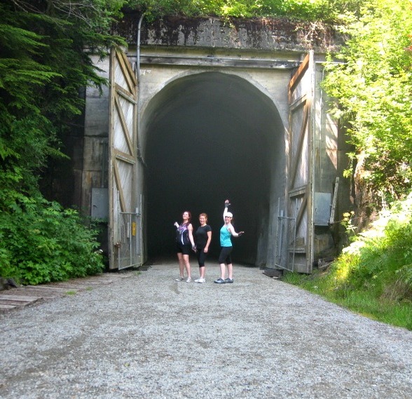 Dev, Jenny and Sara at the Snoqualmie Tunnel.