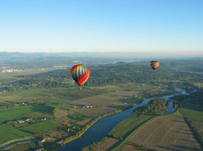 Hot air baloons over Snohomish River, Washington state