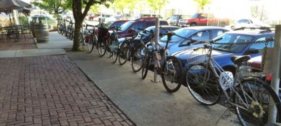 Yakima-bikes-walks-bikes-lined-up